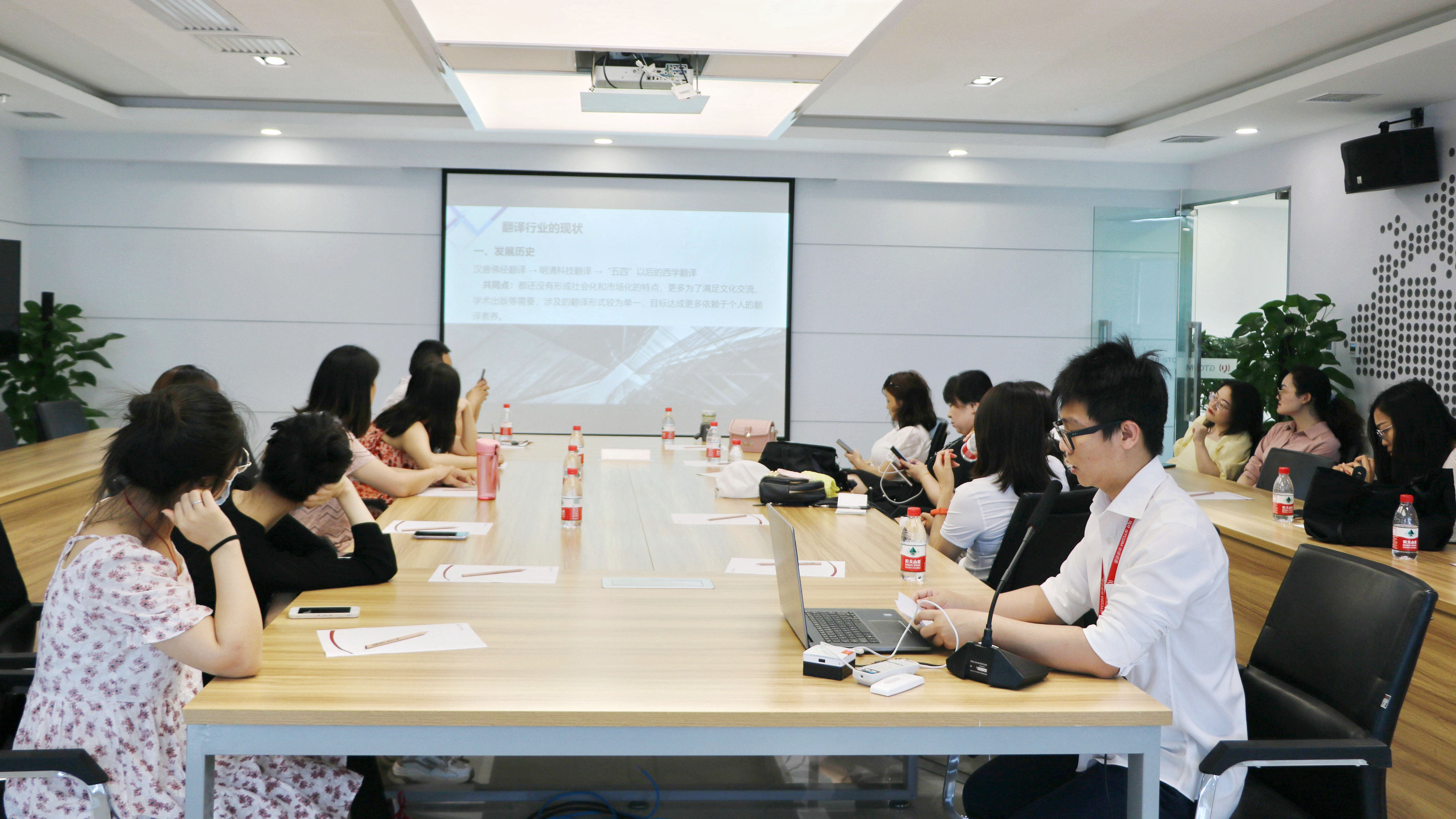 4面向到訪學生的主題講座.jpg